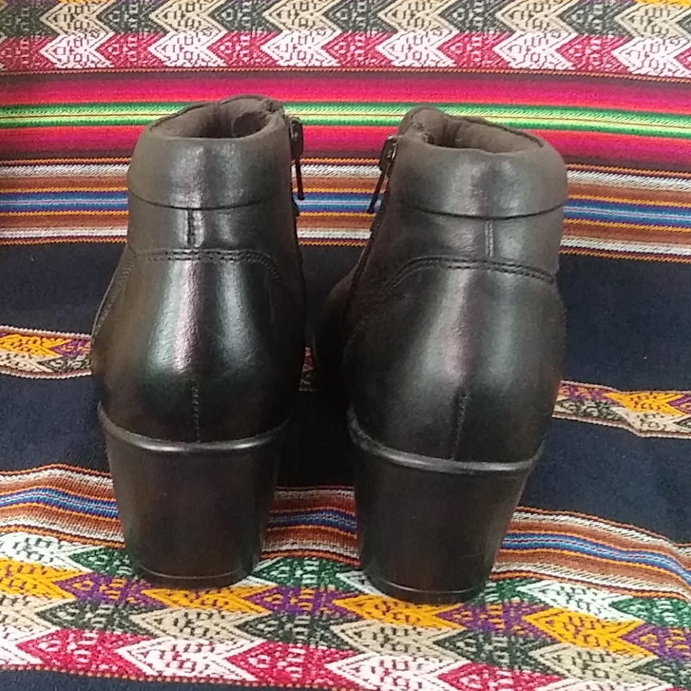 Clarks MaliaHue Boots 7 - Picture 6 of 7
